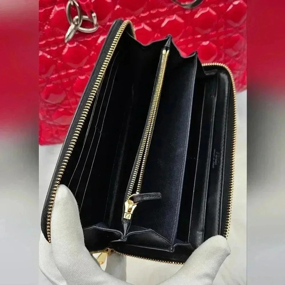 FENDI Zip Around Black Wallet - Picture 12 of 16